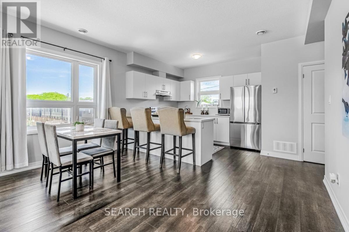 Cozy 3 Story Townhouse! Apartment Niagara Falls